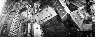 Illustration for article titled Pigeon photographers took aerial pictures of Europe's cities